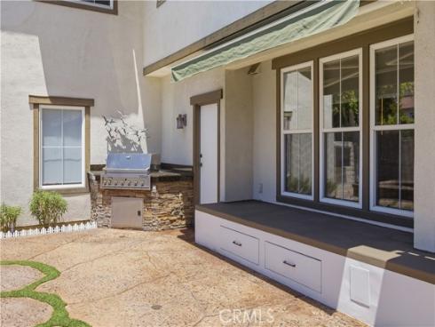 8 N Bayleaf , Irvine, CA