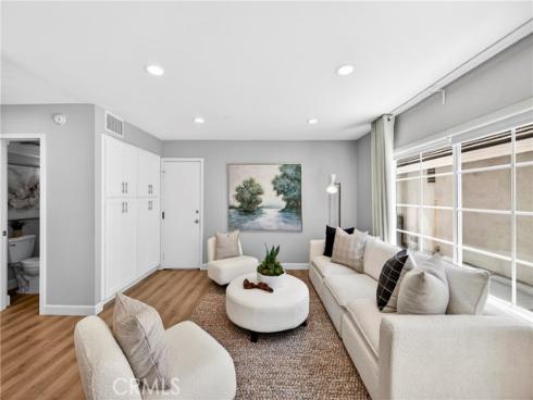11 Charleston , Irvine, CA