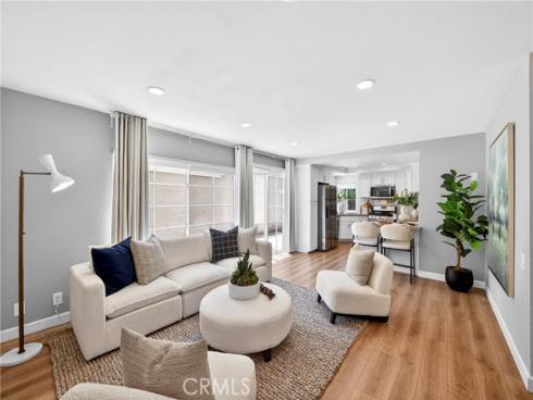 11 Charleston , Irvine, CA