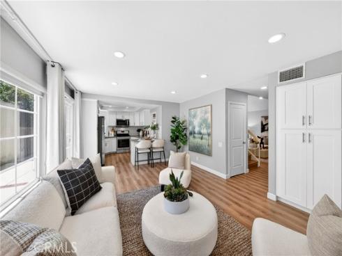 11 Charleston , Irvine, CA