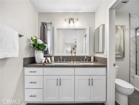 11 Charleston , Irvine, CA