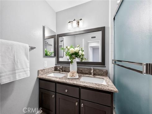 11 Charleston , Irvine, CA