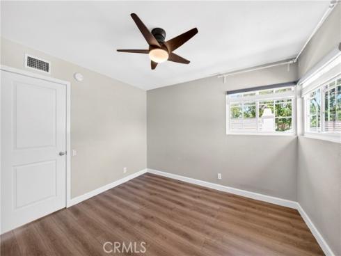11 Charleston , Irvine, CA