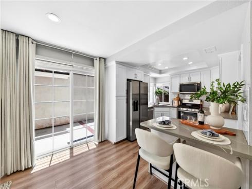 11 Charleston , Irvine, CA