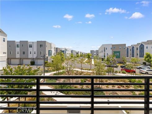 253 Sash , Irvine, CA