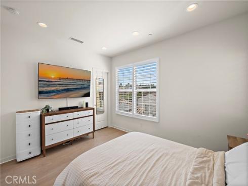 78 Tallowood , Irvine, CA