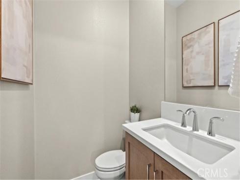 825  Sonia  , Irvine, CA