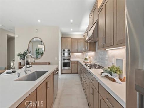 825  Sonia  , Irvine, CA