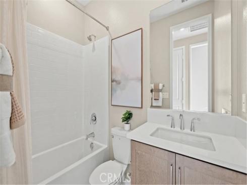 825  Sonia  , Irvine, CA