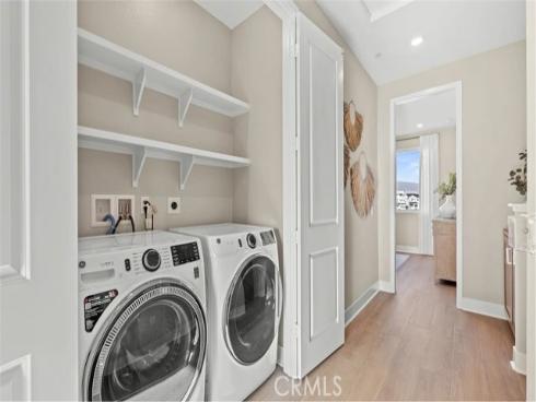 825  Sonia  , Irvine, CA