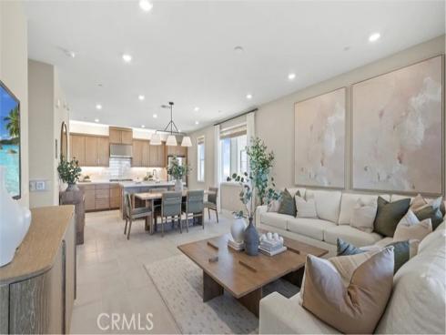 825  Sonia  , Irvine, CA