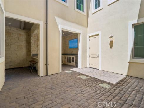 12 Maverick , Irvine, CA