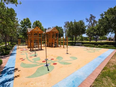 118 Chestnut Grove, Irvine, CA