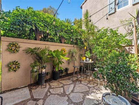 80  Great Lawn  , Irvine, CA