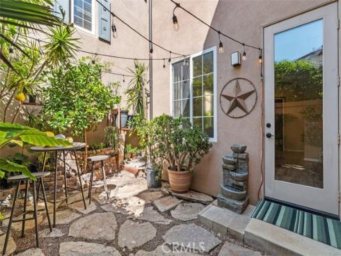 80  Great Lawn  , Irvine, CA