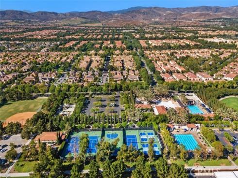 80  Great Lawn  , Irvine, CA