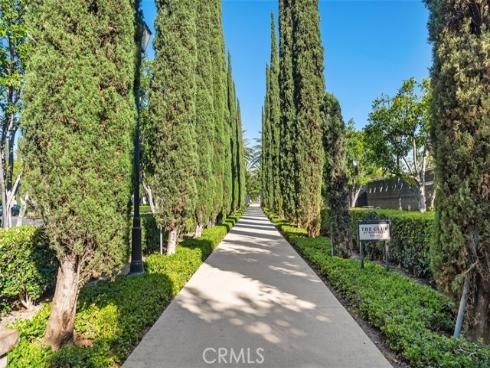 80  Great Lawn  , Irvine, CA