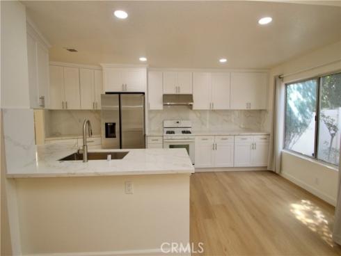 6 Del Azul , Irvine, CA