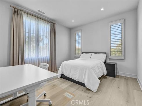 138 Linda Vis , Irvine, CA