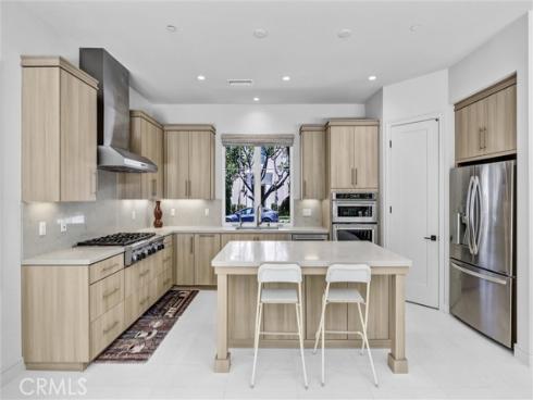 138 Linda Vis , Irvine, CA