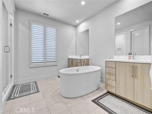 138 Linda Vis , Irvine, CA