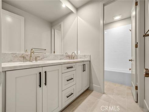 204 Alora , Irvine, CA