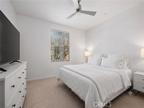 6 El Cajon , Irvine, CA