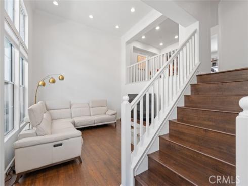 6 El Cajon , Irvine, CA