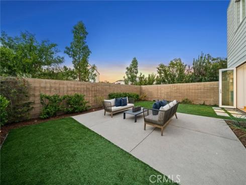 151 Crossover , Irvine, CA