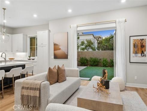 151 Crossover , Irvine, CA