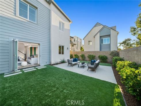 151 Crossover , Irvine, CA