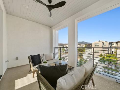151 Crossover , Irvine, CA