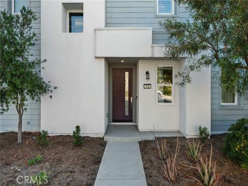 151 Crossover , Irvine, CA