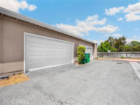 13 Sacramento 95 , Irvine, CA