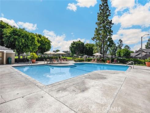 13 Sacramento , Irvine, CA