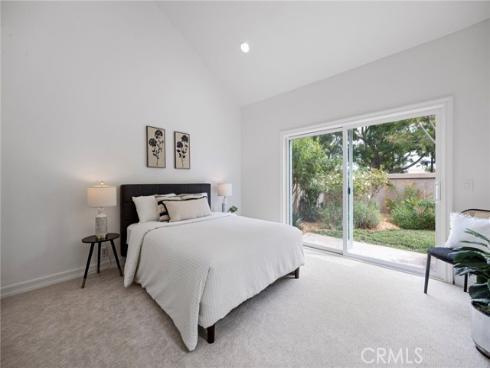 35 Del Perlatto , Irvine, CA
