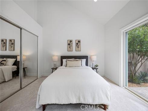 35 Del Perlatto , Irvine, CA