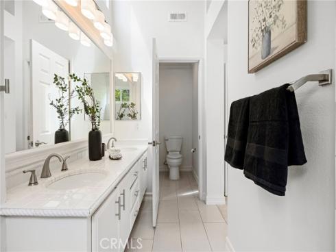35 Del Perlatto , Irvine, CA