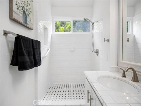 35 Del Perlatto , Irvine, CA