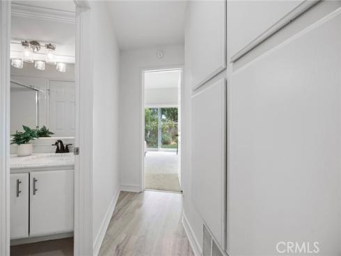 35 Del Perlatto , Irvine, CA