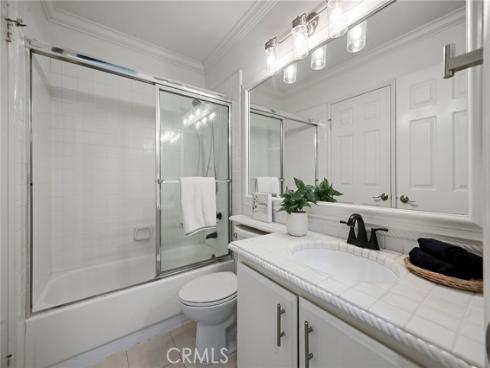 35 Del Perlatto , Irvine, CA