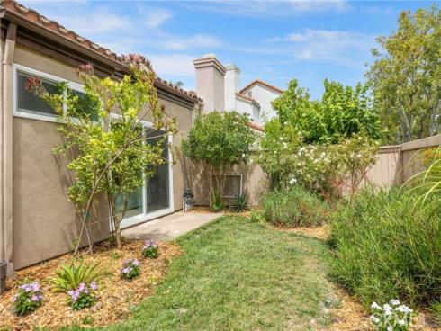 35 Del Perlatto , Irvine, CA
