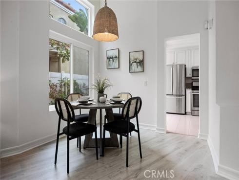 35 Del Perlatto , Irvine, CA