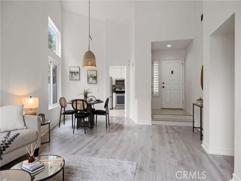 35 Del Perlatto , Irvine, CA