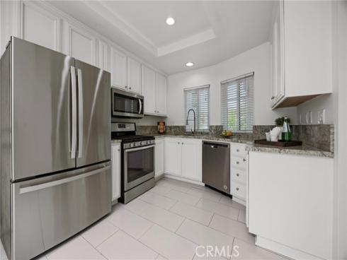 35 Del Perlatto , Irvine, CA