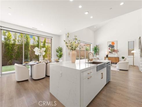 234 Coal Mine , Irvine, CA