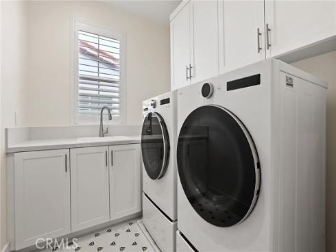 107 Orbit , Irvine, CA