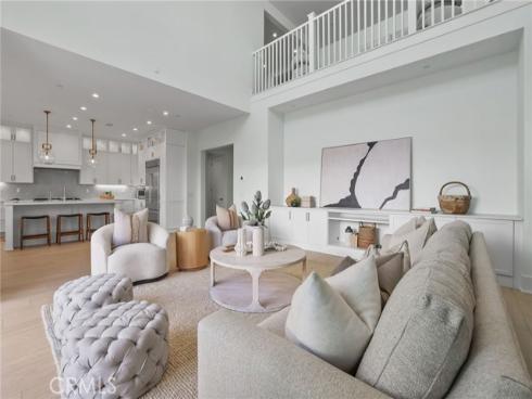 107 Orbit , Irvine, CA
