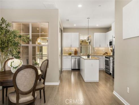 111  Tallowood  , Irvine, CA