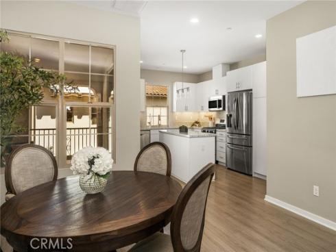111  Tallowood  , Irvine, CA